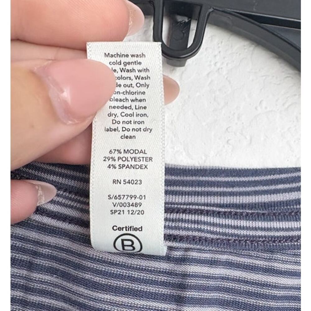 Athleta Womens Cloudlight Stripe Muscle Tank Top Size XL - Picture 5 of 5